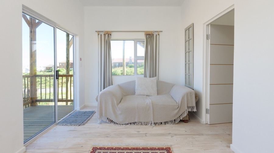 4 Bedroom Property for Sale in Suiderstrand Western Cape